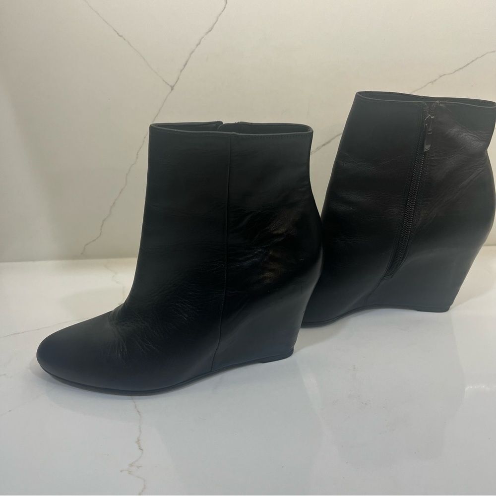 Via Spiga Sleek Black Ankle Booties